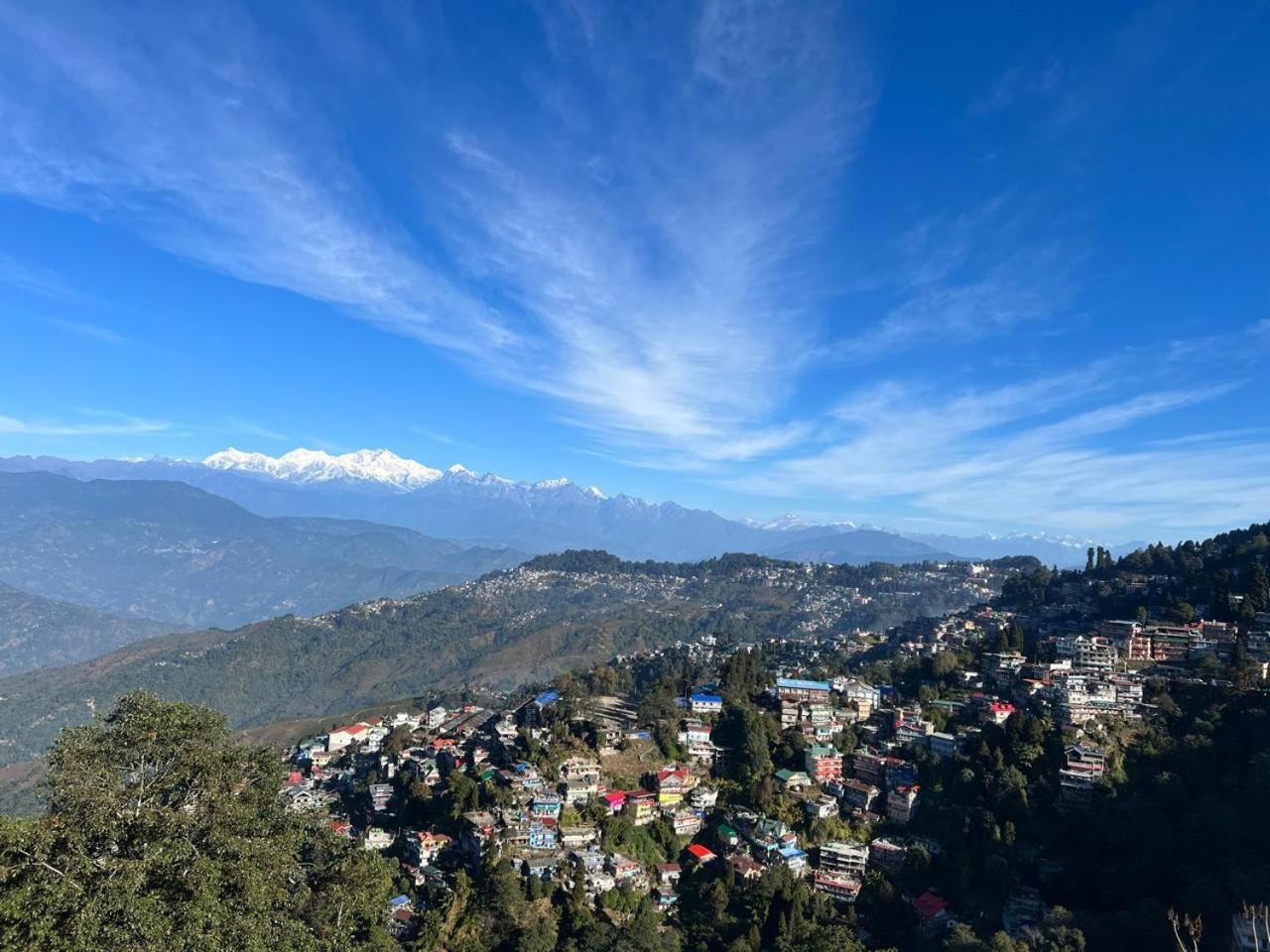 Himalayan Gorkha Retreat II Free Parking Hotel Darjeeling  Buitenkant foto