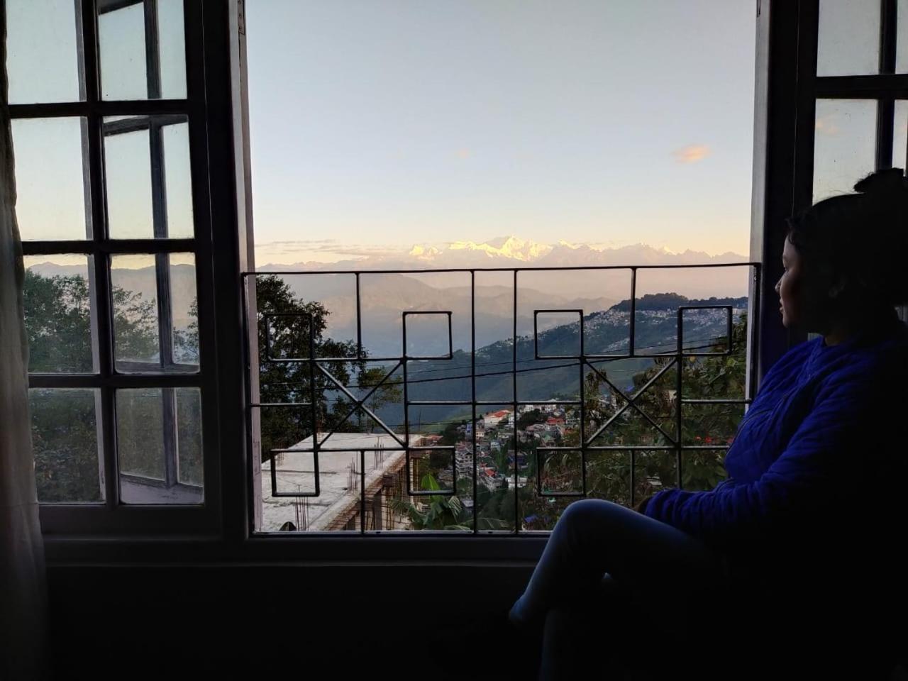 Himalayan Gorkha Retreat II Free Parking Hotel Darjeeling  Buitenkant foto
