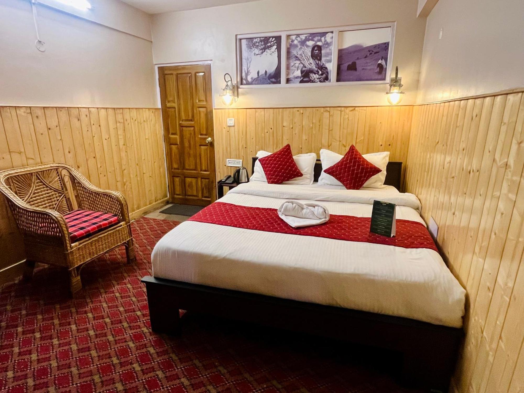 Himalayan Gorkha Retreat II Free Parking Hotel Darjeeling  Buitenkant foto