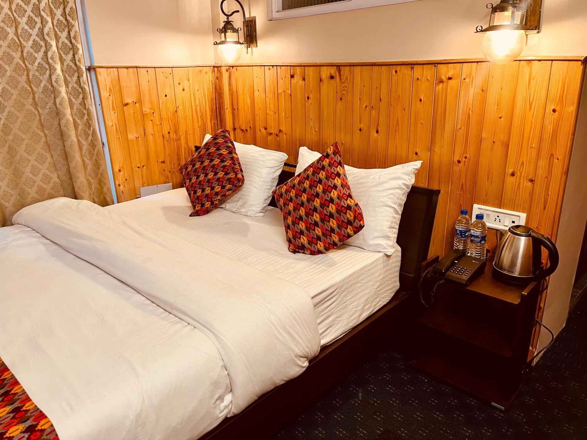 Himalayan Gorkha Retreat II Free Parking Hotel Darjeeling  Buitenkant foto