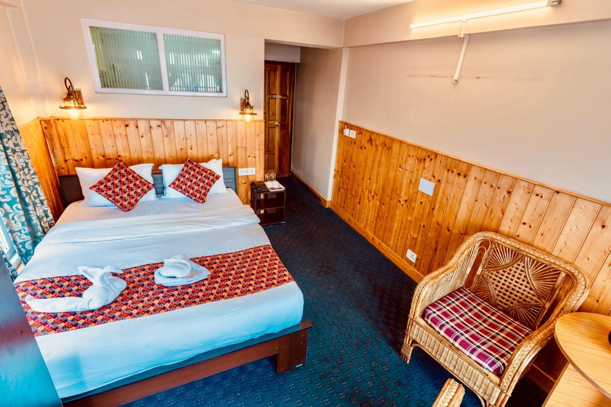 Himalayan Gorkha Retreat II Free Parking Hotel Darjeeling  Buitenkant foto