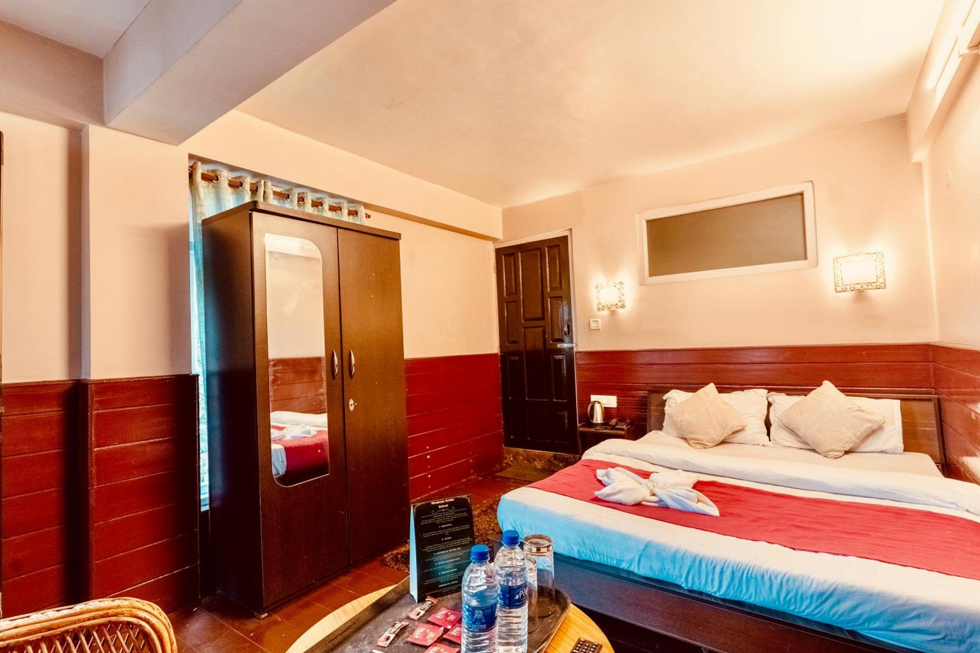 Himalayan Gorkha Retreat II Free Parking Hotel Darjeeling  Buitenkant foto