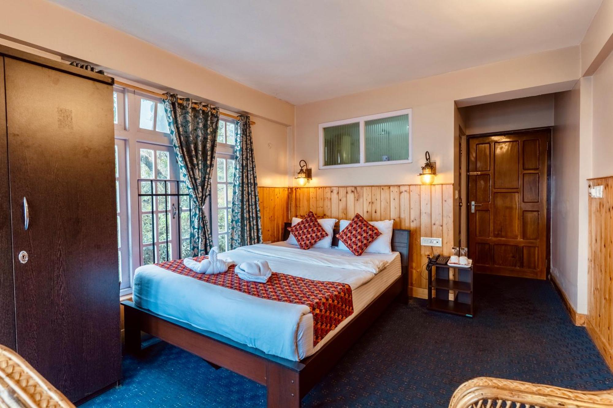 Himalayan Gorkha Retreat II Free Parking Hotel Darjeeling  Buitenkant foto