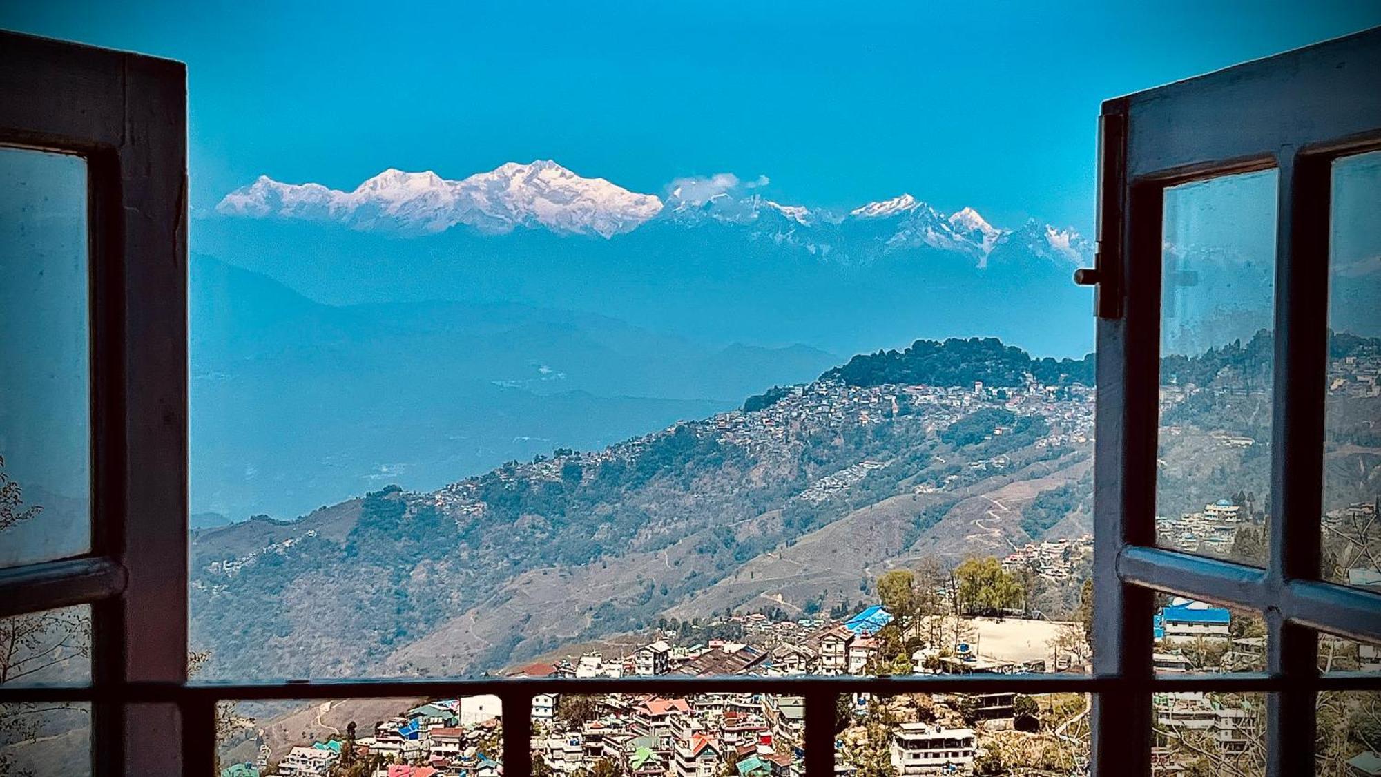 Himalayan Gorkha Retreat II Free Parking Hotel Darjeeling  Buitenkant foto