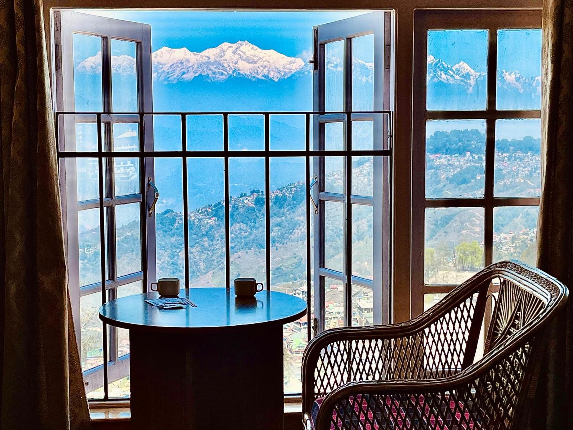 Himalayan Gorkha Retreat II Free Parking Hotel Darjeeling  Buitenkant foto